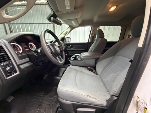 Used 2018 RAM 2500 Tradesman w/ Chrome Appearance Group AWD/4WD image 8