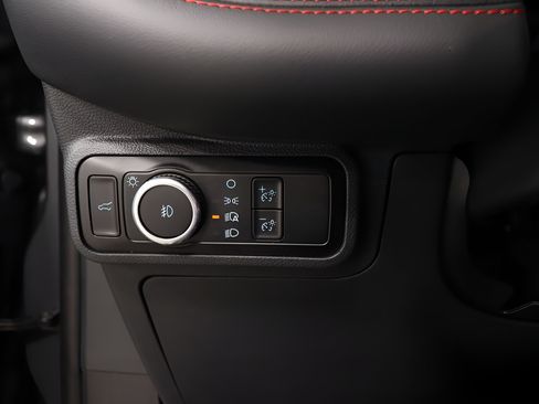 Used 2025 Ford Explorer ST-Line w/ ST-Line Street Pack AWD/4WD image 19