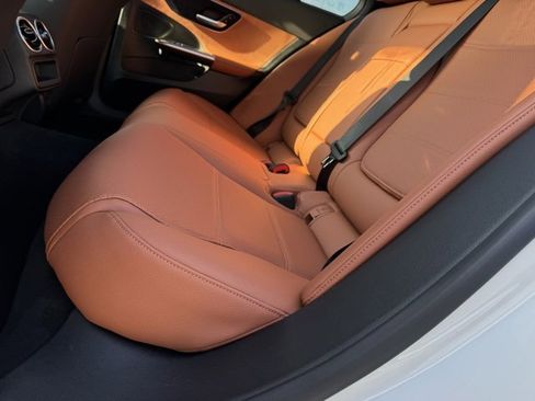 Used 2023 Mercedes-Benz C 300 4MATIC Sedan image 11