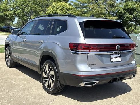 Used 2024 Volkswagen Atlas SE AWD/4WD image 11