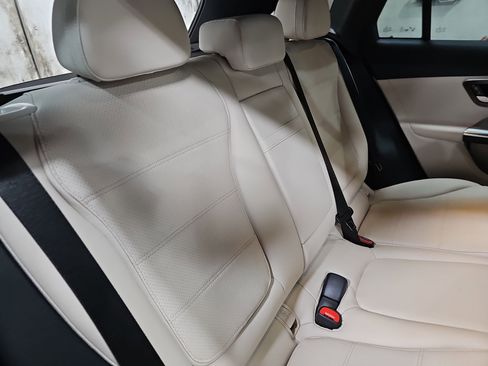 New 2026 Mercedes-Benz GLC 300 image 12