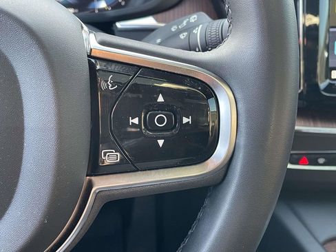 Used 2023 Volvo XC60 B5 Plus w/ Climate Package image 11