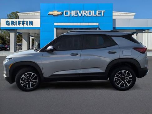 Used 2025 Chevrolet TrailBlazer LT AWD/4WD image 10