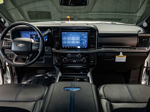 Used 2026 Ford F250 Platinum image 19