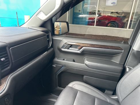 Used 2024 GMC Sierra 1500 Elevation w/ Elevation Premium Package AWD/4WD image 39