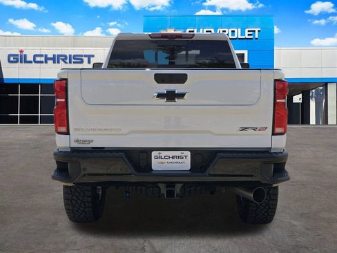 New 2026 Chevrolet Silverado 2500 ZR2 AWD/4WD image 7