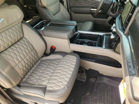 New 2026 Ford F450 Platinum w/ Platinum Plus Package image 15