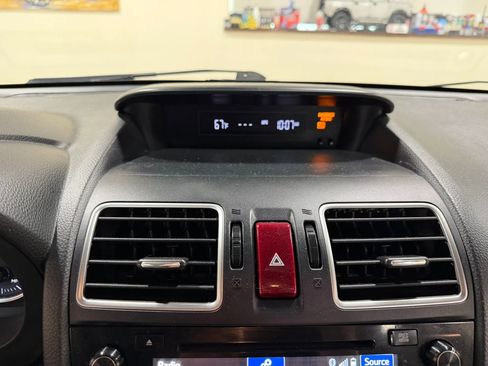 Used 2016 Subaru Crosstrek 2.0i Limited AWD/4WD image 36