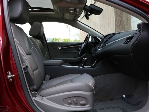 Used 2017 Chevrolet Impala Premier w/ Enhanced Convenience Package FWD image 46