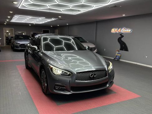 Used 2017 INFINITI Q50 Signature Edition RWD image 1