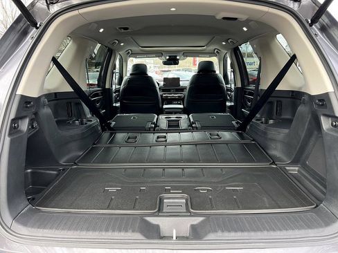 Used 2023 Honda Pilot Elite image 34