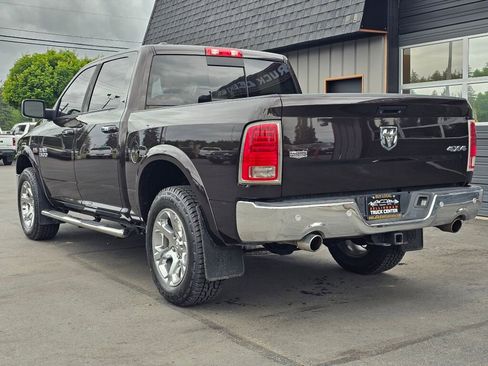 Used 2017 RAM 1500 Laramie w/ Convenience Group AWD/4WD image 3