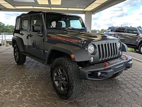 Used 2017 Jeep Wrangler Unlimited Rubicon image 3