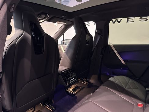 Used 2026 BMW iX xDrive60 w/ Premium Package image 31