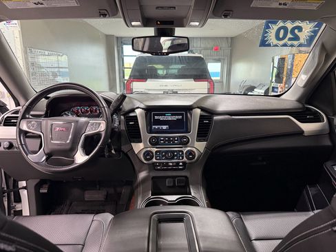 Used 2020 GMC Yukon SLE AWD/4WD image 13