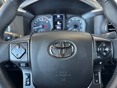 Certified 2023 Toyota Tacoma TRD Off-Road AWD/4WD image 21