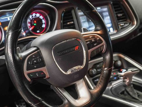 Used 2017 Dodge Challenger GT w/ GT Interior Package image 20