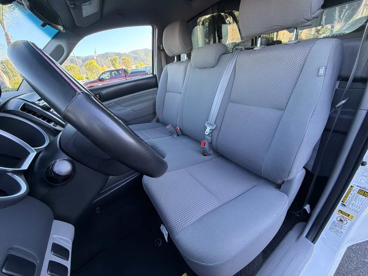 Used 2013 Toyota Tacoma 2WD Regular Cab image 18