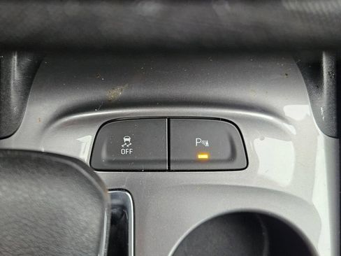 Used 2025 Chevrolet Malibu LS FWD image 24