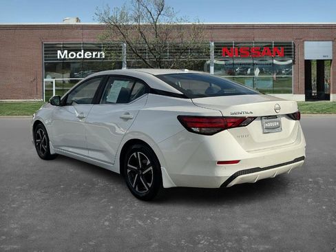 Used 2024 Nissan Sentra SV image 2