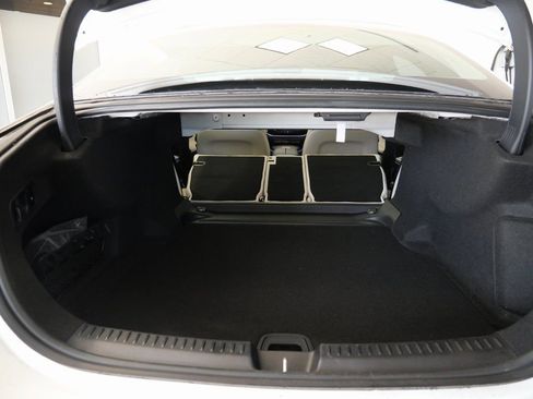 Used 2025 Mercedes-Benz E 350 4MATIC Sedan image 27