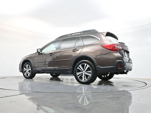 Used 2019 Subaru Outback 3.6R Limited w/ Popular Package #2 AWD/4WD image 36