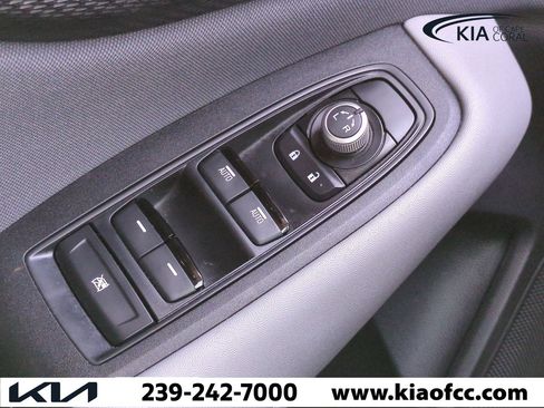 Used 2023 Subaru Outback Premium image 25