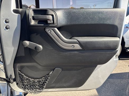 Used 2011 Jeep Wrangler Unlimited Sport image 22