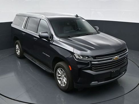 Used 2024 Chevrolet Suburban LT AWD/4WD image 29