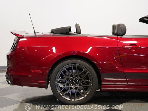 Used 2014 Ford Mustang Shelby GT500 w/ Equipment Group 821A image 29