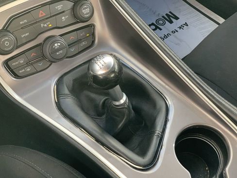 Used 2022 Dodge Challenger R/T w/ Driver Convenience Group image 14