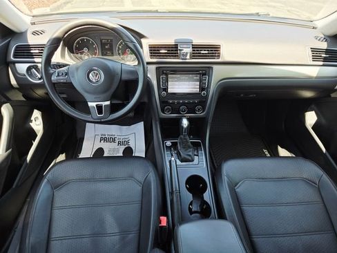 Used 2015 Volkswagen Passat 1.8T Limited Edition FWD image 10