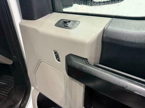 Used 2018 Ford F550 4x4 Crew Cab Super Duty image 24