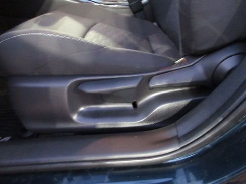 Used 2021 Toyota Corolla SE image 12