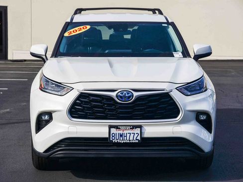 Certified 2020 Toyota Highlander LE image 2