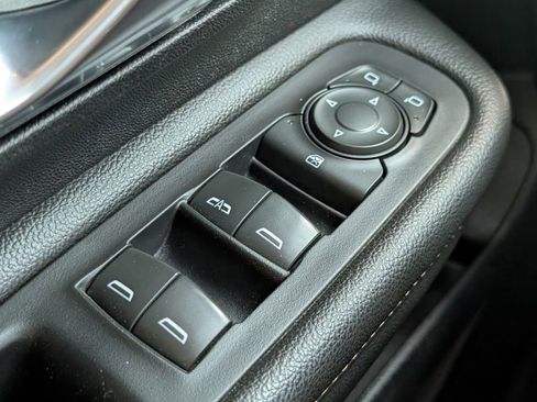 Used 2019 GMC Terrain SLE FWD image 29