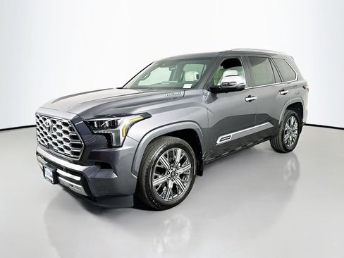 Certified 2025 Toyota Sequoia Capstone AWD/4WD image 3