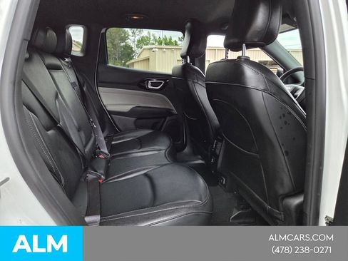 Used 2025 Jeep Compass Limited AWD/4WD image 14