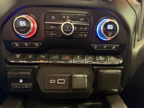 Used 2023 GMC Sierra 2500 AT4 w/ AT4 Premium Plus Package image 29