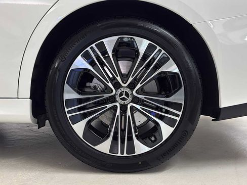 New 2026 Mercedes-Benz E 350 4MATIC Sedan image 11