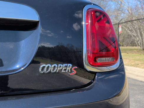 Used 2021 MINI Cooper S w/ Driver Assistance Package image 10