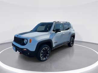 Used 2023 Jeep Renegade Trailhawk video 4