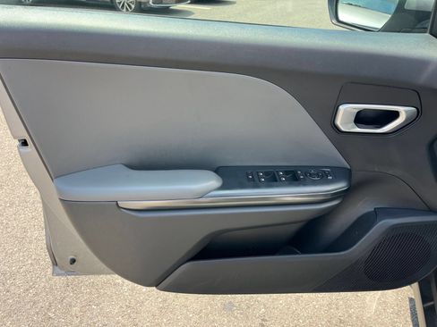 Used 2025 Kia K4 FWD image 18