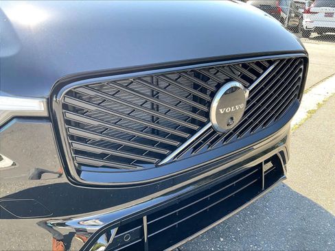 New 2026 Volvo XC60 T8 Plus w/ Climate Package PRO AWD/4WD image 33