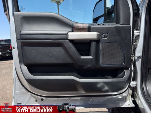 Used 2019 Ford F250 Lariat w/ Lariat Value Package AWD/4WD image 18