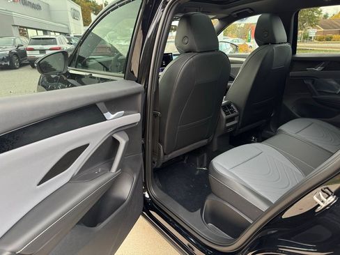 New 2026 Volkswagen Tiguan SE R-Line image 27