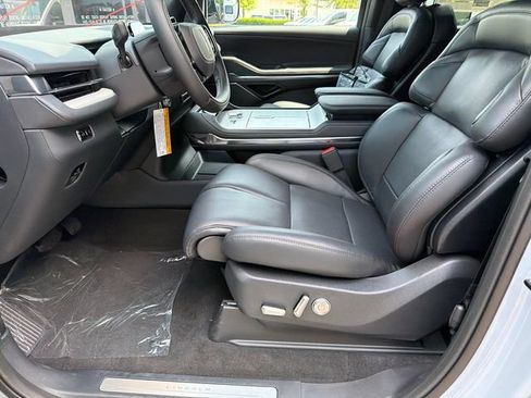 New 2027 Lincoln Navigator L Reserve w/ Jet Appearance Package AWD/4WD image 9
