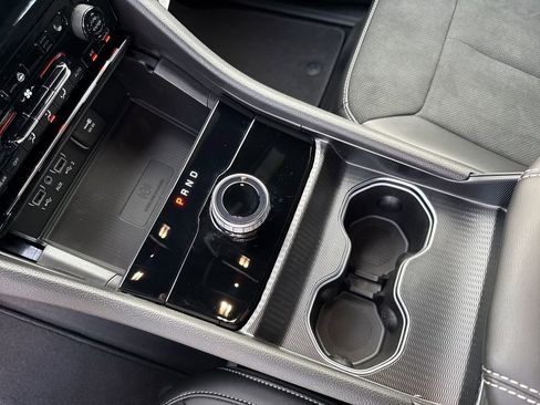 New 2025 Jeep Grand Cherokee Laredo image 29