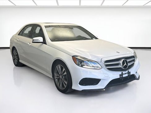 Used 2016 Mercedes-Benz E 350 E 350 w/ Premium Package image 3