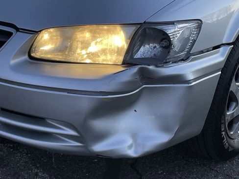 Used 2001 Toyota Camry LE image 29